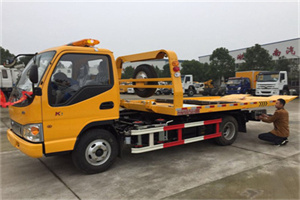 广饶哪里有拖车服务